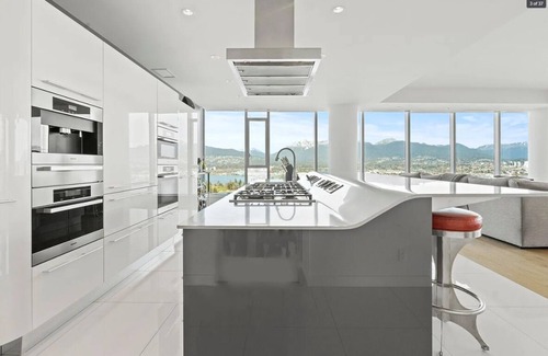 Coal Harbour Apartment | Three Harbour Green - The Most Prestigious Oceanfront Home in Coal Harbour