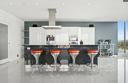 Coal Harbour Apartment | Three Harbour Green - The Most Prestigious Oceanfront Home in Coal Harbour