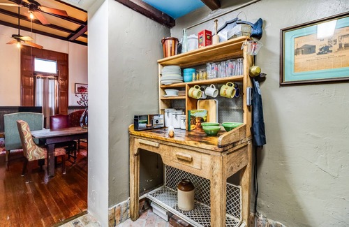 Scott House | THREE Historic Units in Scott, Sleep 12, Near I-10