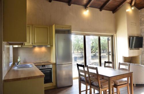 Arfara House | Three houses