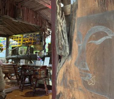 Kamphaeng Phet House | Three J Guesthouse