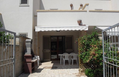 Santa Maria al Bagno Villa | Three-level villa near Gallipoli with sea views, air conditioning and wifi