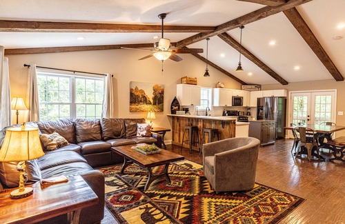 Bryson City Cabin | Three Little Bears Retreat