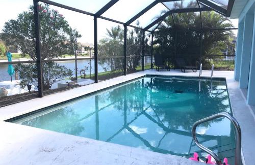 Fort Myers House | Three Palms Retreat