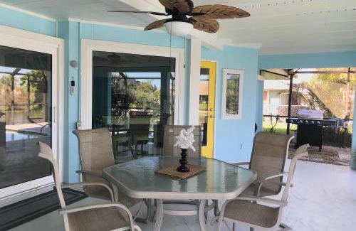 Fort Myers House | Three Palms Retreat