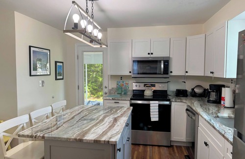 Deep Hole House | Three Pines - Newly Renovated - Single Family Home