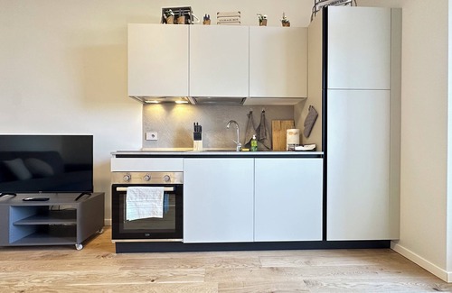 Cremona Apartment | Three-room World Map, Free Parking (2 bedrooms)