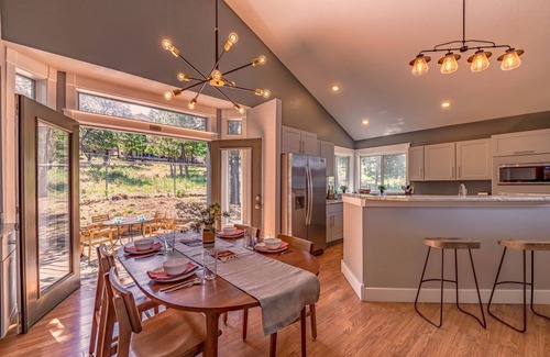 Ruidoso House | Three-story home w/Awesome Views+Hot Tub+Game Room