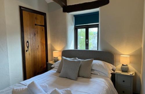 Kendal House | Three - Yard 12