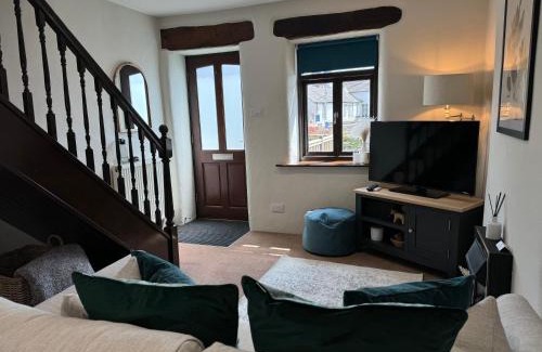Kendal House | Three - Yard 12