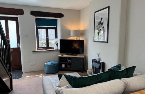 Kendal House | Three - Yard 12