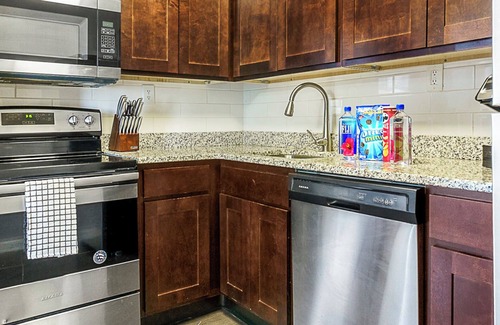 Fort Wayne Apartment | ThreeRivers 2BD 1 - Two Bedroom Apartment, Sleeps 3