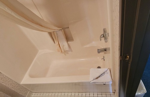 Mackinaw City Hotel | Thunderbird Inn
