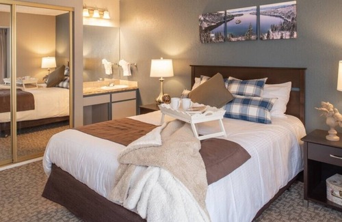 Sparks Resort | Thunderbird Resort Club - Spacious One-Bedroom W/Kitchen