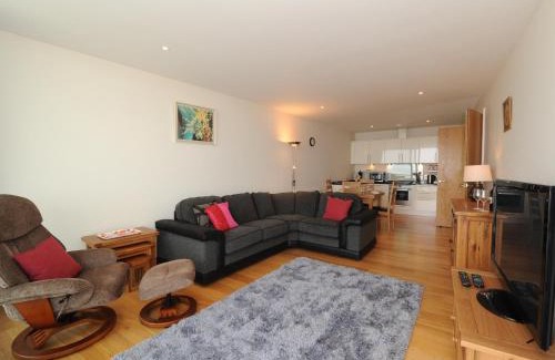 Westleigh Apartment | Tidal Bay