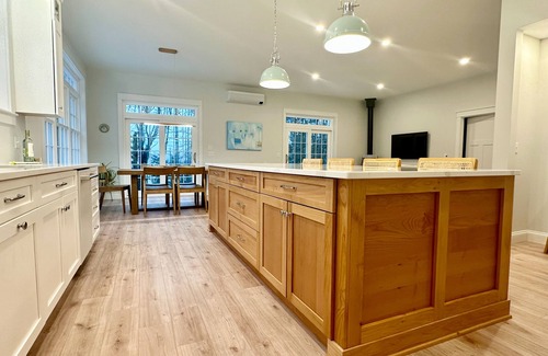 Lamoine House | Tidal Cottage on Partridge Cove. Close to Acadia & Lamoine Beach!