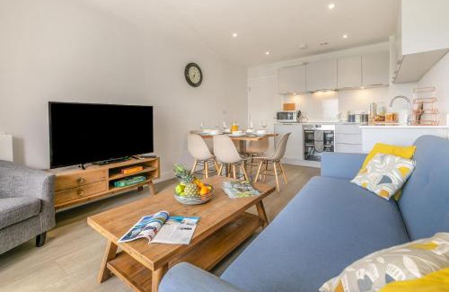 Mortehoe Apartment | Tidal Reach - W8