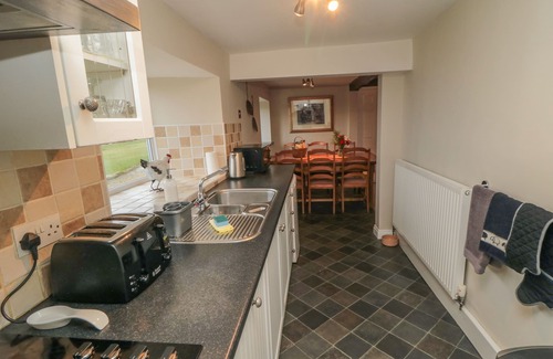 Saltburn-by-the-Sea Cottage | TIDKINHOW FARM, pet friendly, with open fire in Guisborough