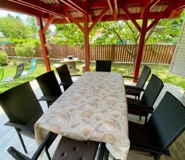 Balatonszarszo House | Tieffapartmanház Balatonszárszó