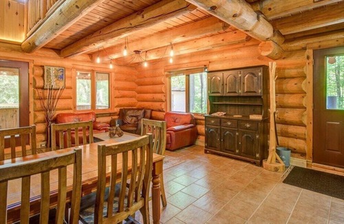 Waltham Cottage | Tiger Lodge LogHouse