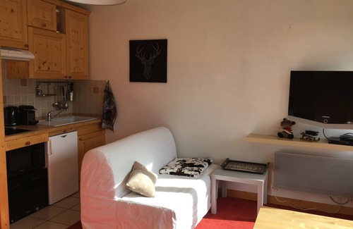 Tignes Apartment | Tignes le Lac ski-in ski-out with quiet view, close to shops