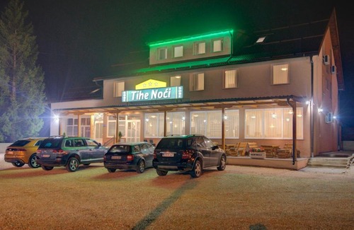 Pale Hotel | Tihe Noci Motel