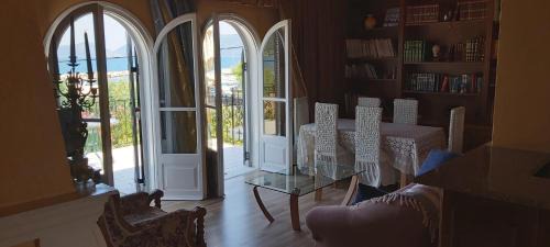 Sami Apartment | Tilde on the beach, Apts - Sami Kefalonia