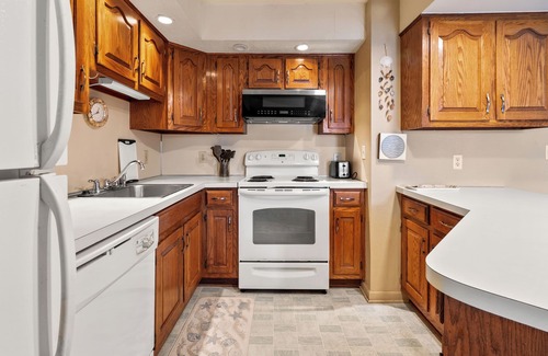 Ocean Drive Condo | Tilghman Lakes By the Sea