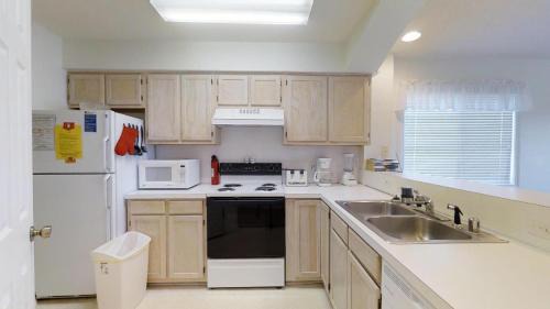 Cherry Grove Beach Apartment | Tilghman Shores Unit A4