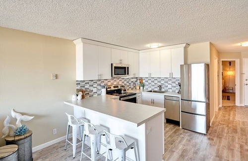 Lincoln City Condo | Till Depth Do Us Part-2nd Floor modern Romantic Getaway
