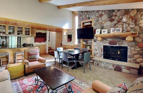 Snowmass Village House | Timberline Condominiums 2 Bedroom plus Loft 3 Bath Deluxe Unit C3H