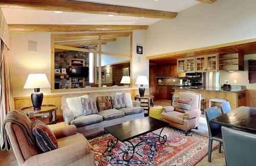 Snowmass Village House | Timberline Condominiums 2 Bedroom plus Loft 3 Bath Deluxe Unit C3H