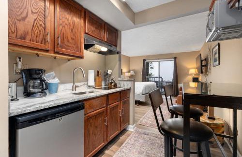 Wintergreen House | Timbers Studio 07 with Wintergreen Advantage