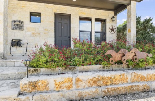 Bandera House | Timbuctoo Guest Suite 2