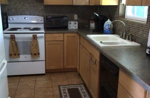 Astor Apartment | Time to book for speedweek in Volusia/Daytona, 30 minutes to Daytona/ocean.
