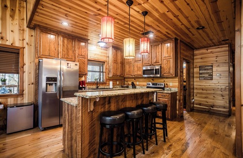 Broken Bow Cabin | Time Well Wasted- Spacious! Hot Tub,Shuffleboard,Playset,Free firewood!