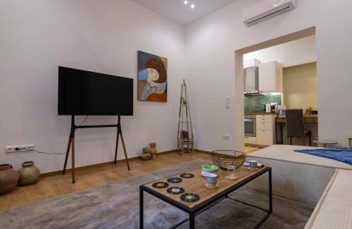 Karpenisi Apartment | Timeless 1 bedroom Luxury at Panathenaic Stadium