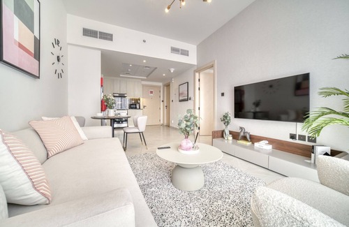 Jadaf Apartment | Timeless 1BR at Binghatti Avenue Al Jaddaf by Deluxe Holiday Homes