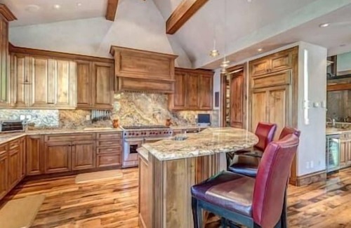 Downtown House | TIMELESS 5 BEDROOM-8 BATH MOUNTAIN HOME ASPEN, CO!