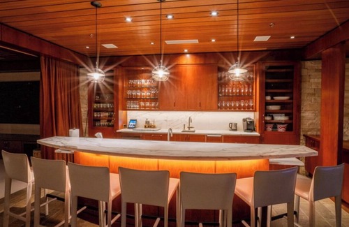 Downtown House | Timeless Retreat | Game Room, Private Cinema, & Rooftop Lounge with Spa & Views