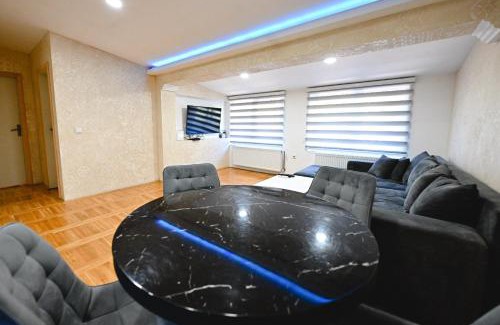 Uzice Apartment | Tina