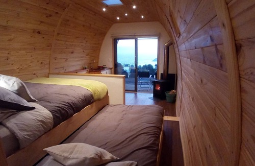 Vina del Mar Cabin | Tiny cabin, sailboat inspired design. Sorrounded by forest by the beach