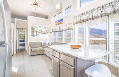 Moab South Valley House | Tiny Home #8 - Tiny Home #8 FunStays Tiny Home