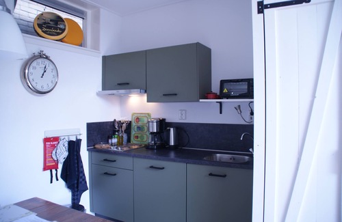 Oudeslius House | Tiny House Holland, venturing out, biking, hiking close to beach and dunes!