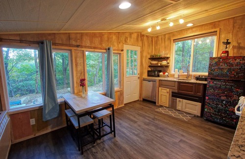 Banner Elk Apartment | Tiny House in the Trees with Fire Pit/Foscoe/No damage from Helene!