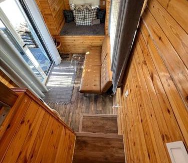 Valley Center House | Tiny House - mountain views close to everything