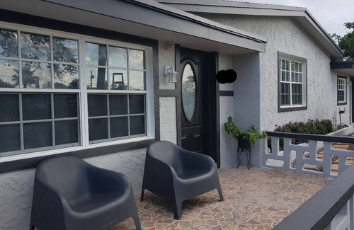 Central Fort Lauderdale House | Tiny House Private Cozy 3 miles from Las Olas beach/10 min from Airport/Port