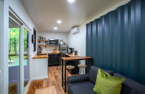 Livingston House | Tiny Timbers Livingston