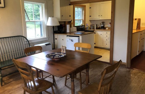 Vinalhaven House | Tip Toe Cottage overlooking Crockett's Cove