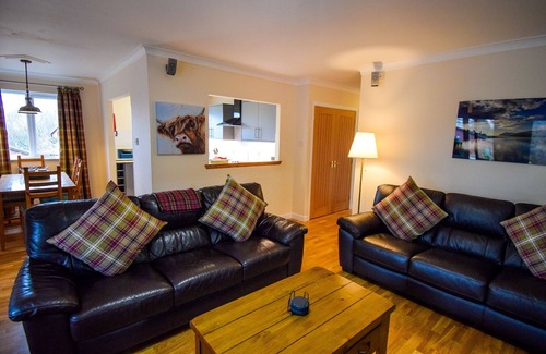 West Laroch Cottage | Tiree - sleeps 6 guests in 3 bedrooms